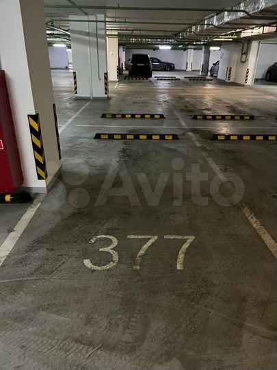 Машиноместо, 15 м²