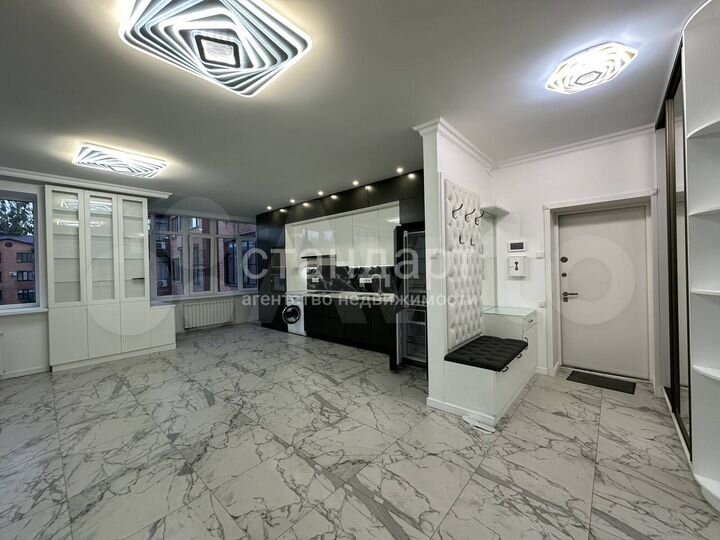 2-к. квартира, 97,4 м², 2/3 эт.