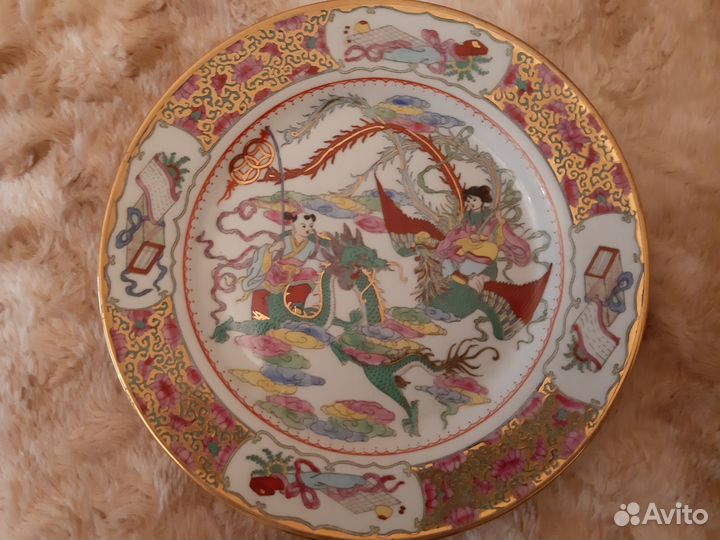 Сувенирные тарелки с драконом, Китай 70- е годы