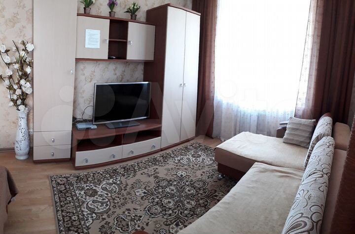 2-к. квартира, 52 м², 1/3 эт.