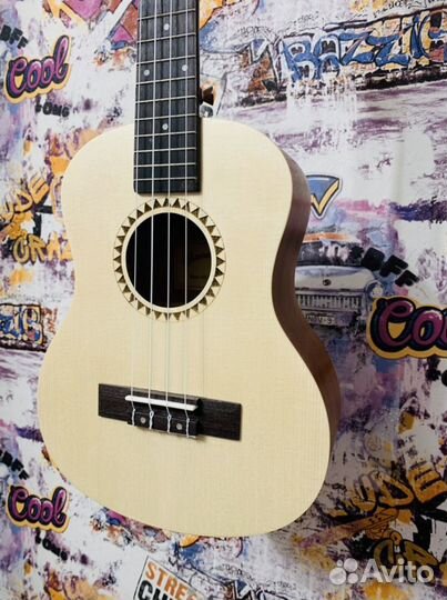 Тенор укулеле + чехол