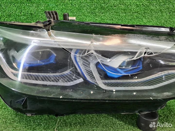 Б/У Б/У Битая Фара правая BMW X7 G07 (2019-2022)
