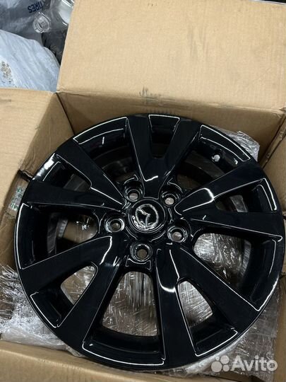 Mazda 3 диски r 16 новые