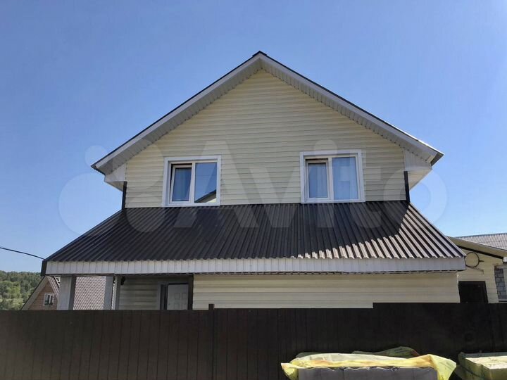 Коттедж 100 м² на участке 6 сот.