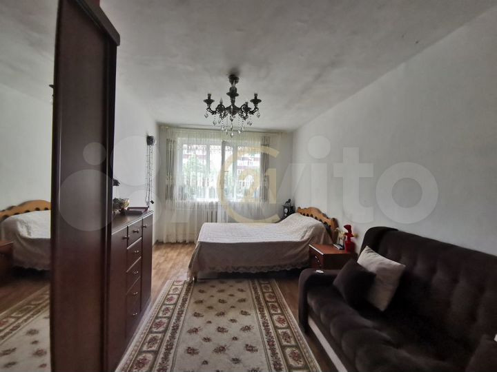 3-к. квартира, 65 м², 2/5 эт.