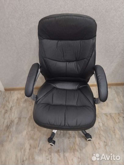 Офисное кресло, компьютерное кресло