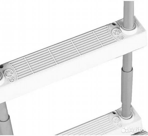 Лестница доя бассейна