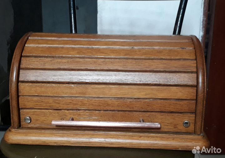 Деревянная хлебница