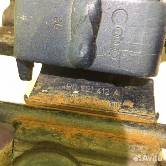 Петля двери передней Ауди А6 С5