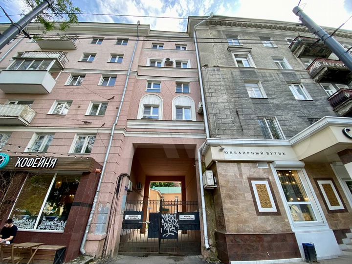 2-к. квартира, 60 м², 2/5 эт.