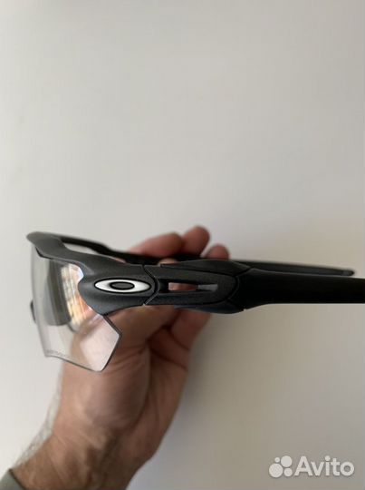 Спортивные очки Oakley Radar EV Path Photochromic