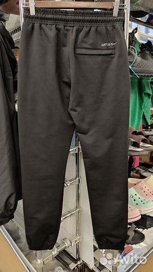 Спортивные штаны Nike новые