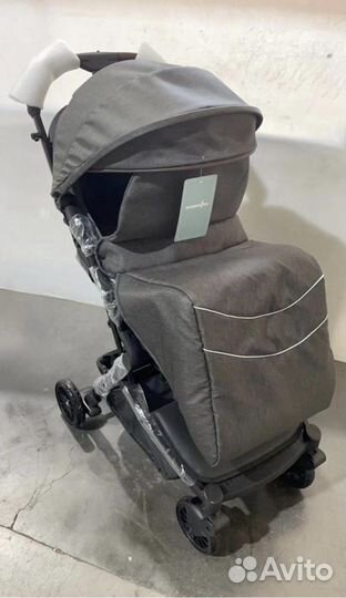 Коляска новая
