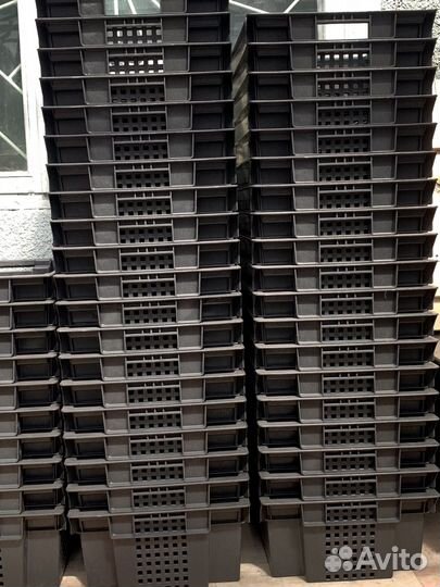 Ящик пластиковый новый