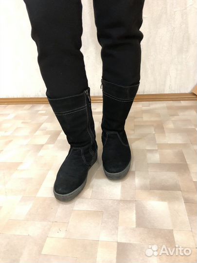 Зимние женские сапоги 37