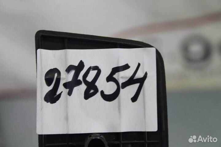 Накладка порога внутренняя задняя правая Mazda 3