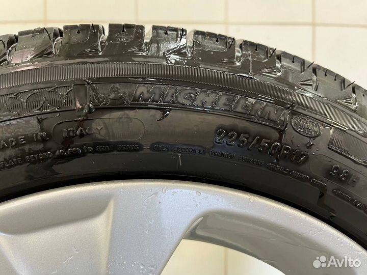 Michelin X-Ice XI3 225/50 R17 91H