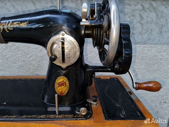 Швейная машина Подольск ручная