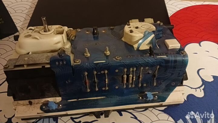 Приборная панель Volkswagen Golf 2