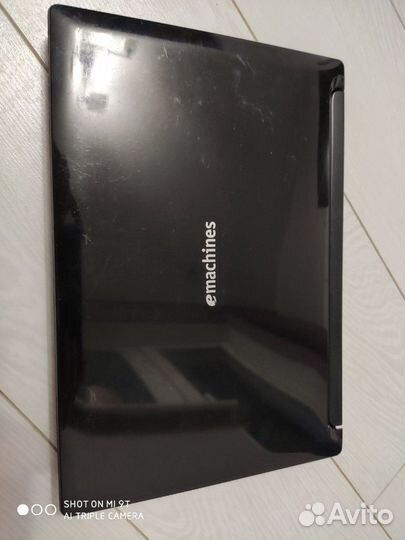 Нетбук eMachines