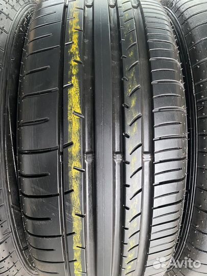 Dunlop SP Sport Maxx 050+ 215/55 R17
