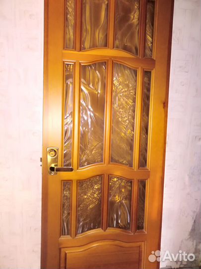 Дверь дерево стекло рифлёное тонированное