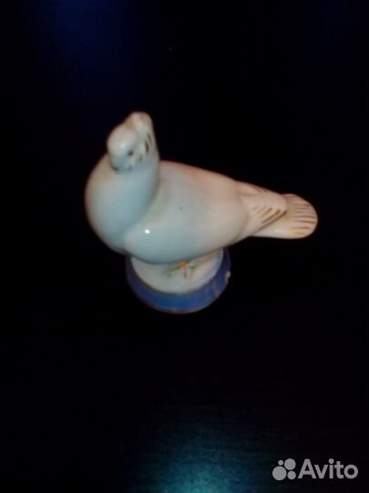 Продам фарфоровые статуэтки