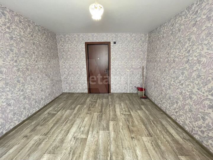 Комната 13,8 м² в 1-к., 2/5 эт.