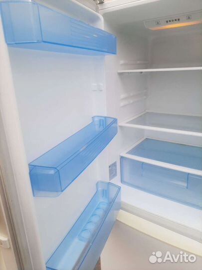 Холодильник бу большой