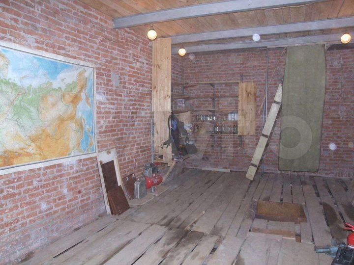 Гараж, > 30 м²