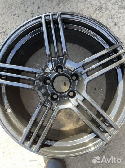 Диски Mercedes R18 AMG