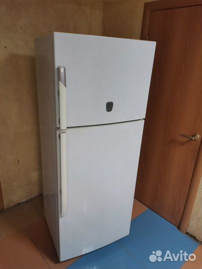 Холодильник daewoo