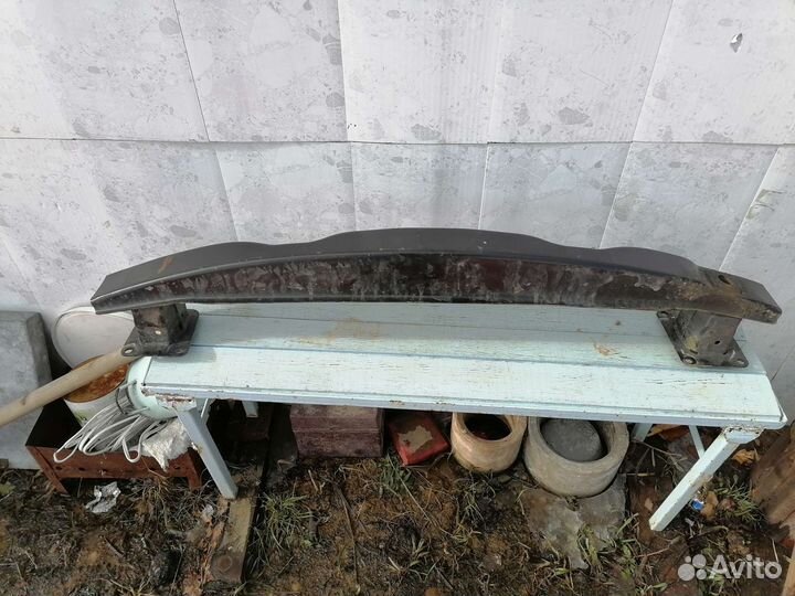 Усилитель заднего бампера tiguan