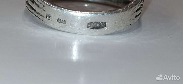 Серебряное кольцо