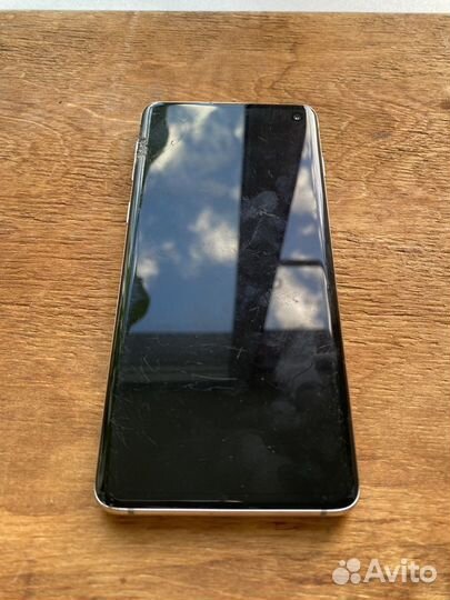 Samsung Galaxy S10, 8/128 ГБ