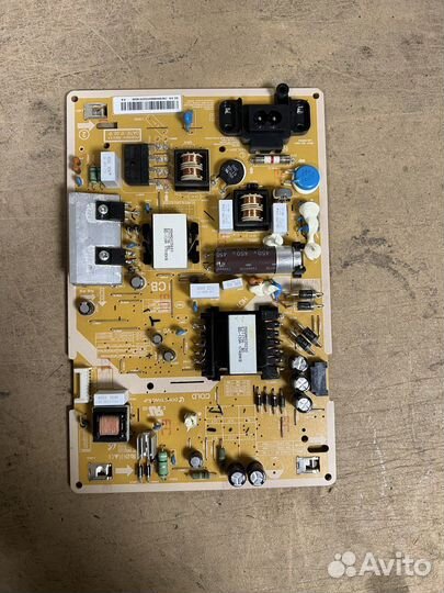 Телевизор Samsung UE40M5000AU в разбор