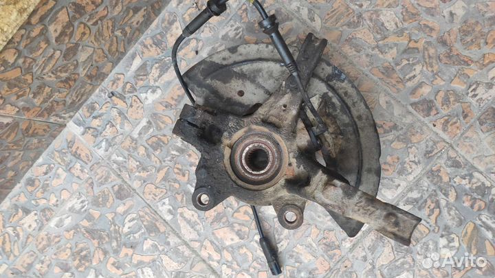 Цапфа (кулак) Ларгус, Рено логан