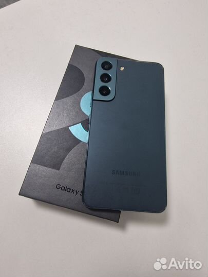 Samsung Galaxy S22, 8/128 ГБ