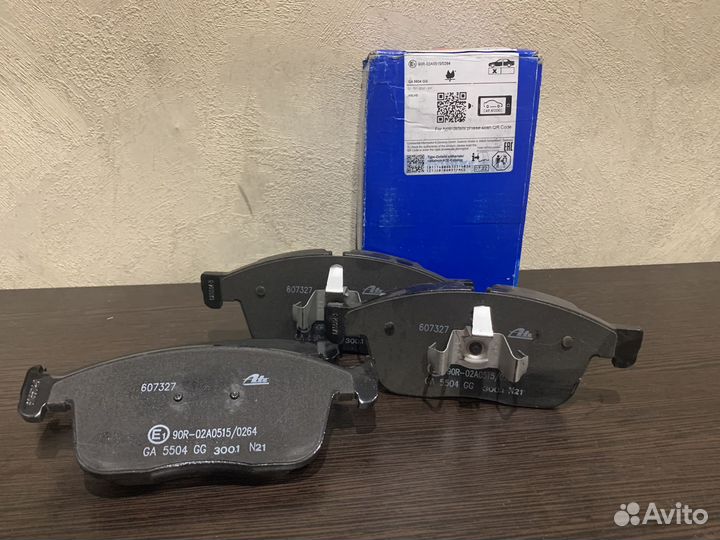 Колодки тормозные перед 324 мм XC60 Volvo 31445985