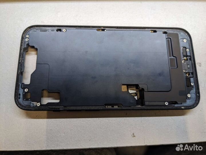 iPhone 14 разбор