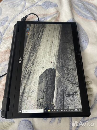 Ноутбук Fujitsu p727