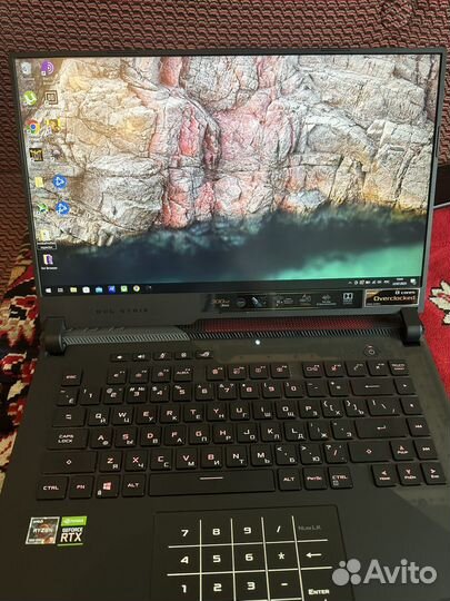 Asus rog strix scar 15