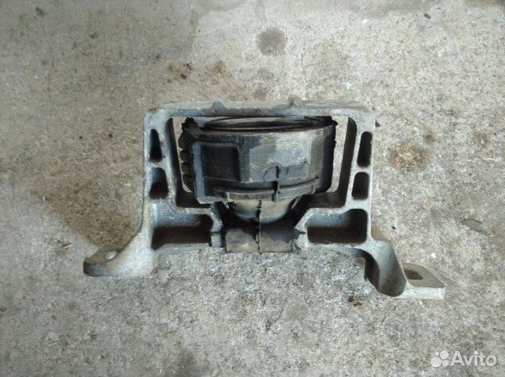 Подушка двигателя правая Volvo S40 2 1.6 2004-2012