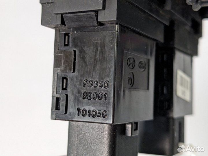 Кнопка обогрева сидений правая Hyundai Tucson JM