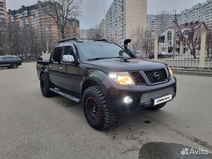 Nissan Navara 2.5 AT, 2010, 361 000 км