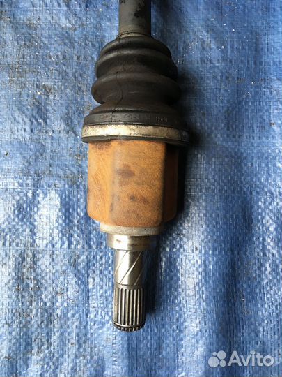 Для Nissan Primera P12 1.6L МКПП привод правый