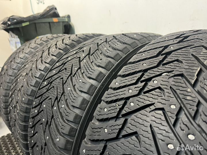 Nokian Tyres Hakkapeliitta 8 SUV 265/50 R19 110