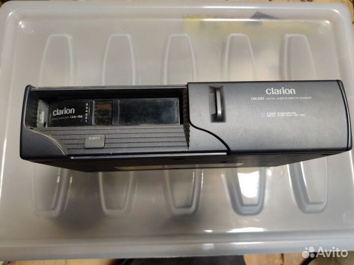 Чейнжер clarion cdc605