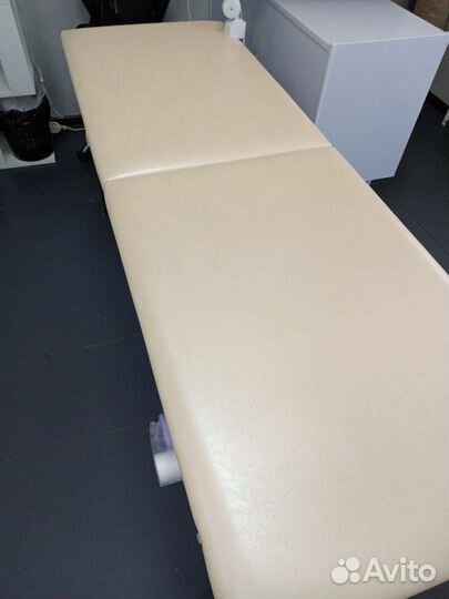 Кушетка для наращивания ресниц