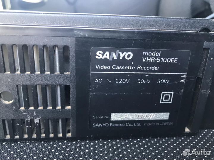 Видеомагнитофон sanyo